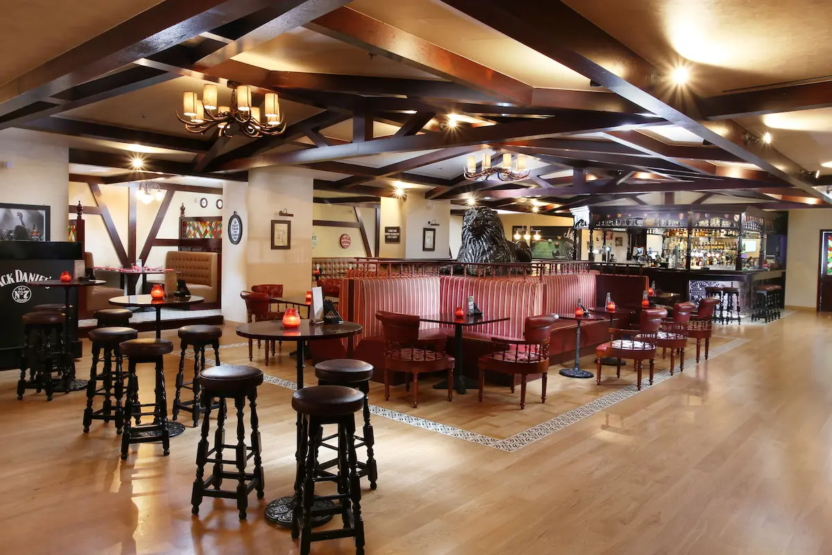 رستوران هتل متروپلیتن دبی